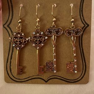 Antique Key Earrings Set